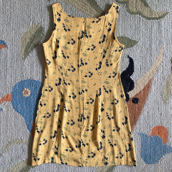 Tristan & Iseut I 90s I Floral Sleeveless Mini Sheath Dress I FLAWED - Picture 2 of 16